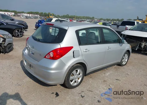 2009 Nissan Versa 1.8Sl z USA, uszkodzony, nr VIN 3N1BC13E49L357004
